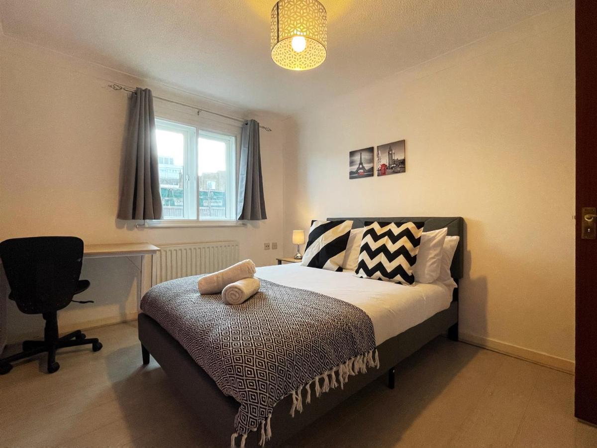Jessica'S Place At Whitechapel London Exterior photo